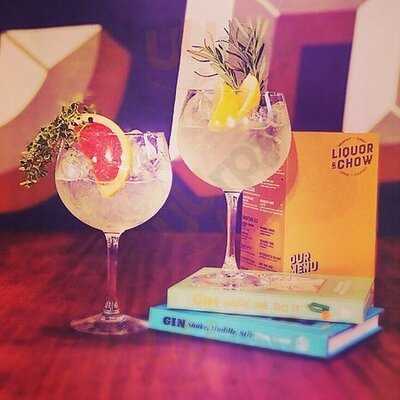 Liquor & Chow @ The Lamprey Building