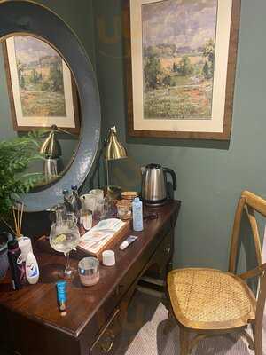 The High Corner Inn Restaurant