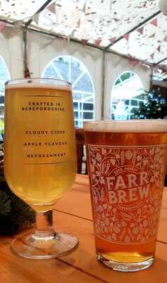 Elephant & Castle Pub