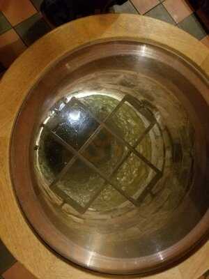 Elephant & Castle Pub