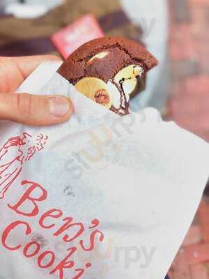 Ben's Cookies