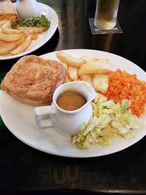 Andrew Arms, Compstall