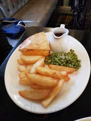 Andrew Arms, Compstall