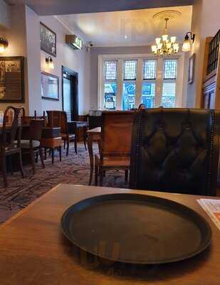 The Bull & Stirrup Pub