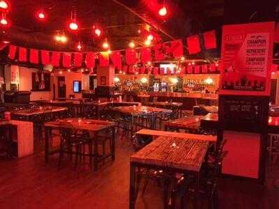 The Lounge Bar & Kitchen