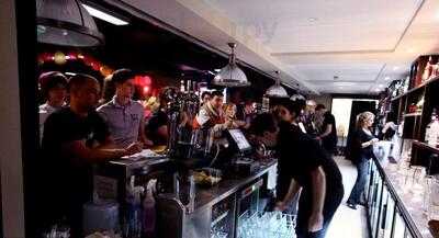 The Lounge Bar & Kitchen