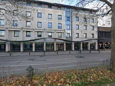 The Lounge Bar & Kitchen