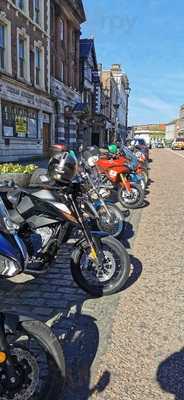 Chatwins Bakery, Carvery & Coffee Shop