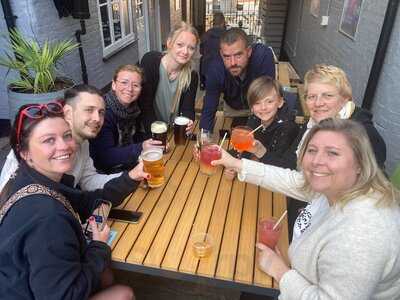 The Red Lion Luton Pub