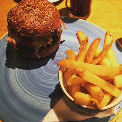 Giraffe - Trafford Centre