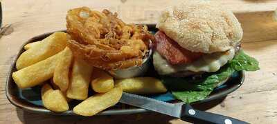 The Barmouth Bar And Grill