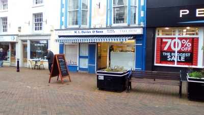 M.l. Davies And Sons