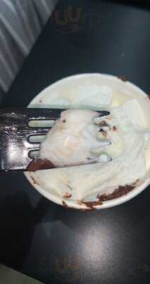 Cube - Dessert And Deli Bar