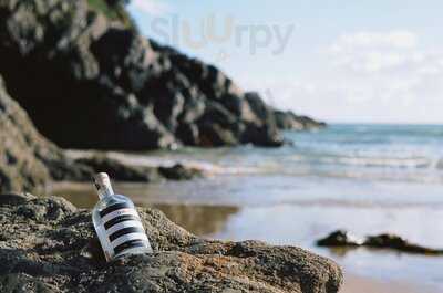 The Cliff / Y Clogwyn