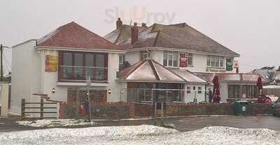 The Cliff / Y Clogwyn