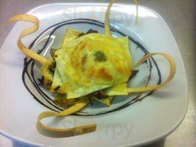 The Cliff / Y Clogwyn