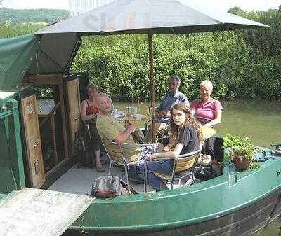 Cafe On The Barge