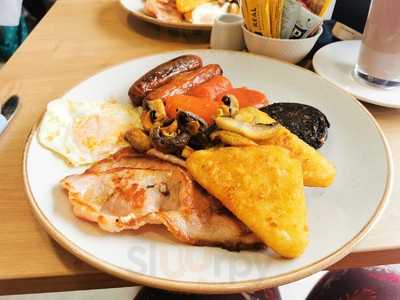 Finley's Newsagents Sandwich Bar And General Store