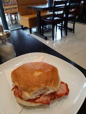 Coney's Cafe And Restaurant