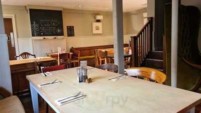 The Crown Steakhouse Bar