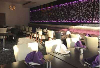 Zayaans Indian Restaurant