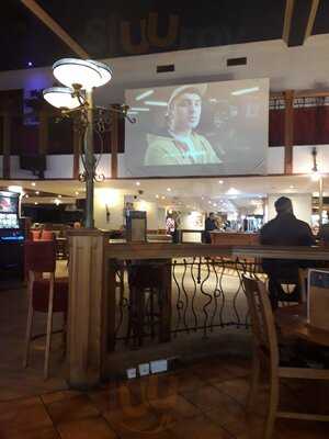 The Litten Tree Bar And Restaurant