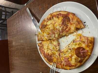 Pizza Pioneer & Cafe Bar