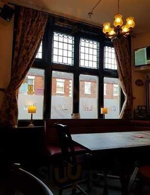 The Red Lion Inn Handbridge