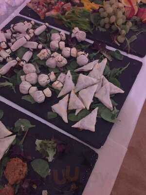 Field Place Manor House & Barns