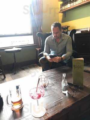 Archive Bar & Bottle