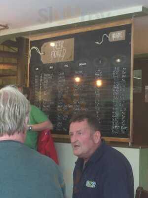 Archive Bar & Bottle