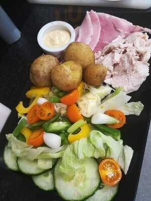 Munchies Cafe Bistro