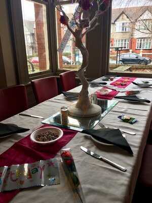 Courtyard Bistro And Bar At The Bellingham