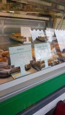 Lb's Lebanese Cuisine