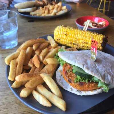 Nando's Bournemouth - Bh2