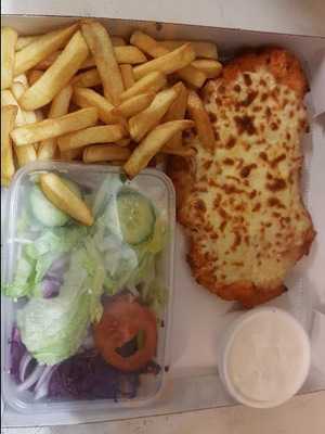 Charlie Raes Pizza Mia