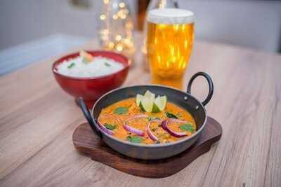 Rock Spice Restaurant & Lounge