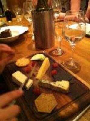 Queens Head Riverside