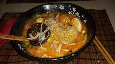 Yakii Sushi And Noodle Bar