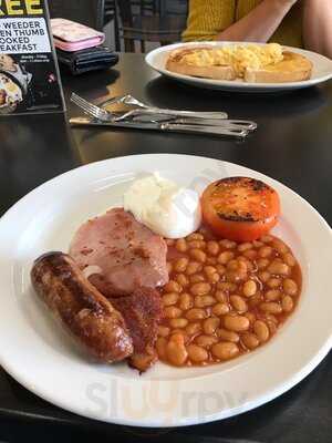 Groves Coffee Shop & Restaurant