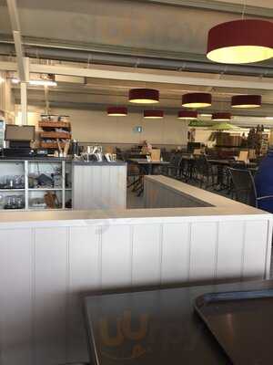 Groves Coffee Shop & Restaurant