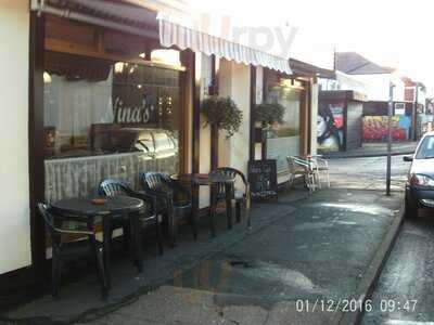 Nina's