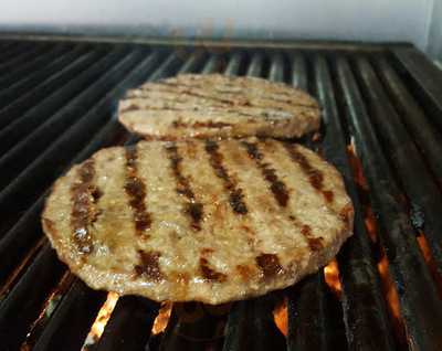 Harry's Chicken & Pizza