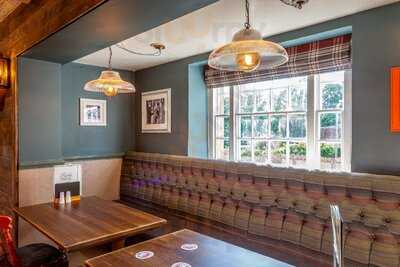 Harraby Pub & Kitchen