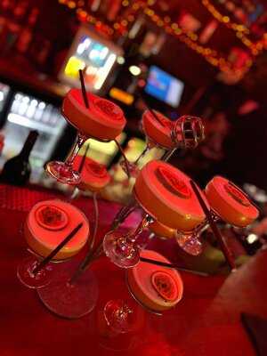 Dead Eye's Cocktail & Hot Dog Den