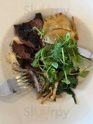 Cunarder & Conservatory Restaurant