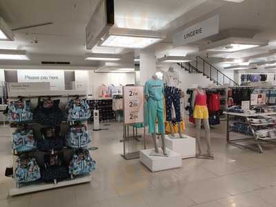 Marks & Spencer Cafe