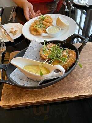 Marco Pierre White Steakhouse Bar & Grill Windsor