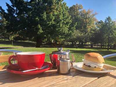 The Cafe At Moss Bank Park