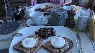 The Forest Deli Sway